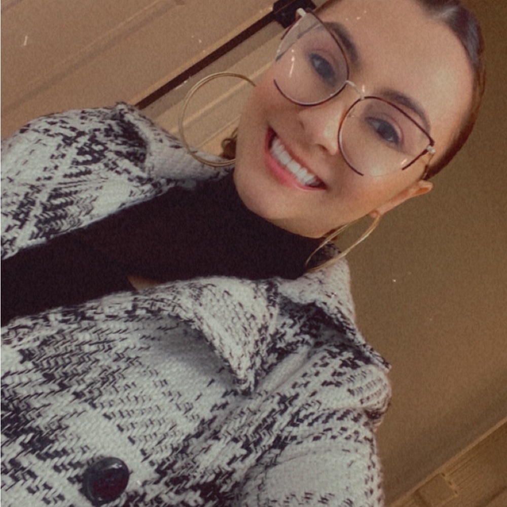 Meet your Posher, Monica vanpelt